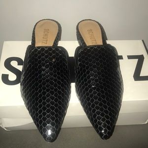 Schutz mules